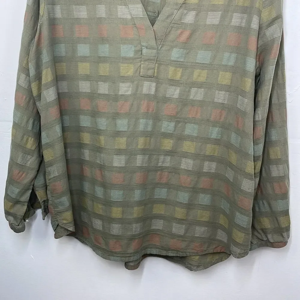 prAna Indra Top Geometric Print Multi Color Green size Large V Neck pullover